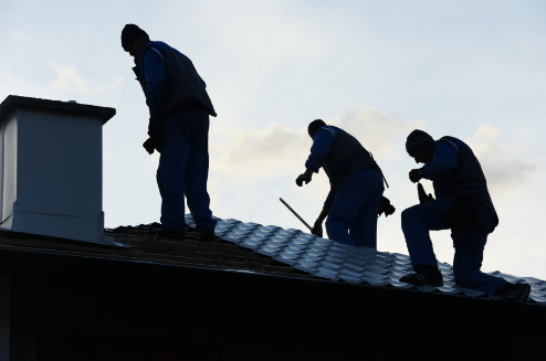 what does a roofing contractor do